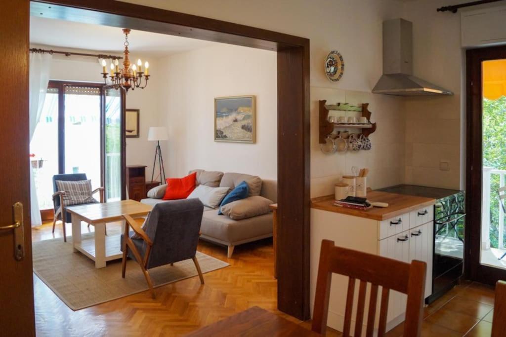 Apartament Forest Park Nest Apartment, Near Centre, With Free Parking